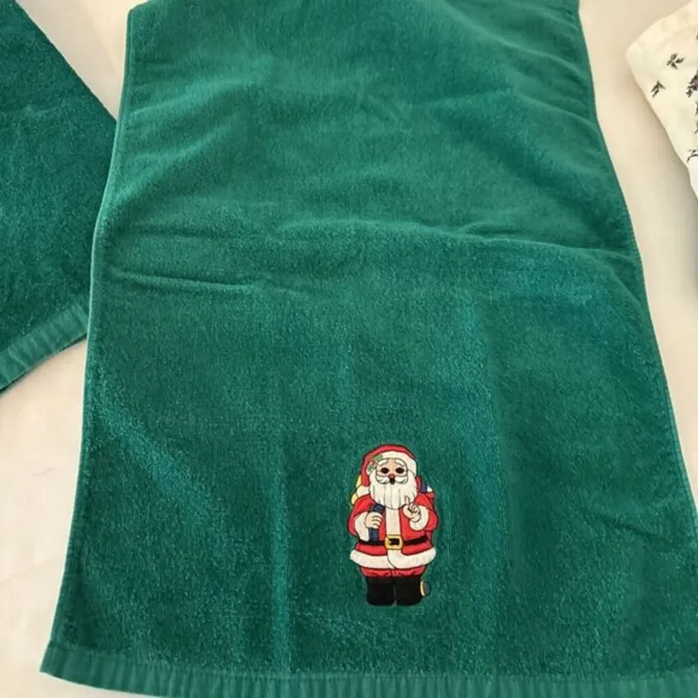 Vintage 3-D embroidered Santa Christmas Towel Set of 3 Green Country Cottagecore